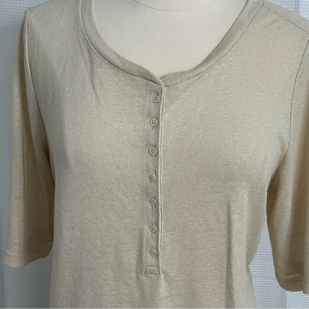Gap Linen Tee Short Sleeve Pull-Over Button Front, Anchorage Cream and Metallic - Picture 2 of 7